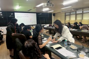 กิจกรรมเพื่อถ่ายทอดความรู้ ให้บุคลากรภายในสำนักงานเศรษฐกิจอุตสาหกรรม“Recharge & Reset เปลี่ยนความเครียด เป็นพลังบวกในการทำงาน” โดย อาจารย์ ดร.วิทสินี บวรอัศวกุล อาจารย์ประจำแขนงวิชาจิตวิทยาอุตสาหก