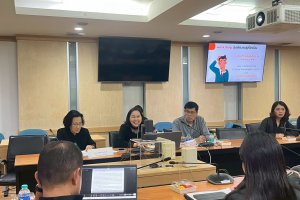 ประชุมเชิงปฏิบัติการโดยผู้เชี่ยวชาญด้านกระบวนการจัดการความรู้ โดยผู้เชี่ยวชาญด้านกระบวนการจัดการความรู้ โดย รศ.ดร.อรจรีย์ ณ ตะกั่วทุ่ง